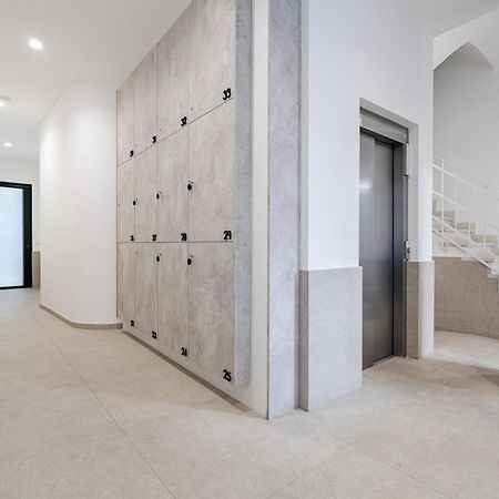 Feelathome Castilla Apartments Madrid Eksteriør bilde