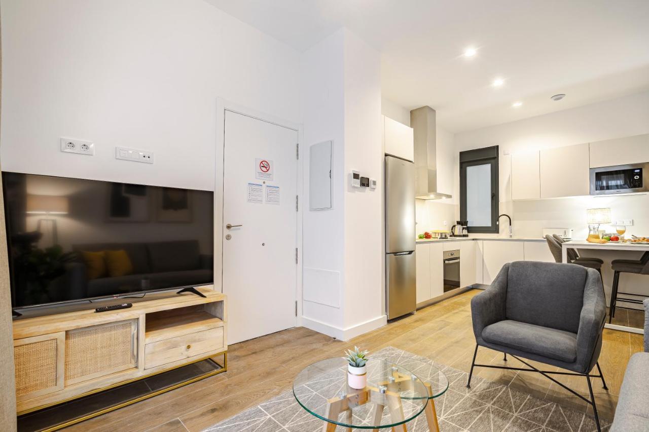 Feelathome Castilla Apartments Madrid Eksteriør bilde