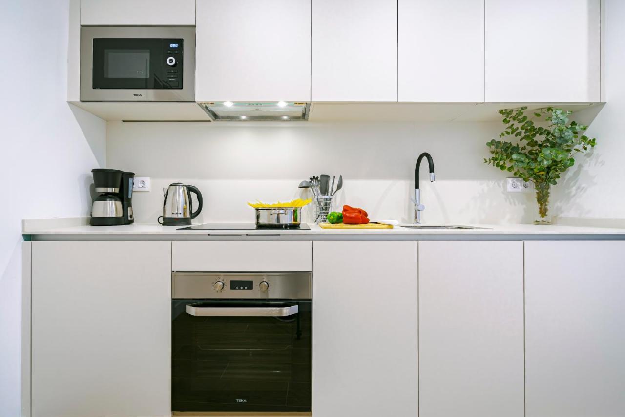 Feelathome Castilla Apartments Madrid Eksteriør bilde