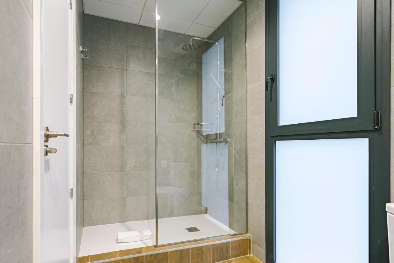 Feelathome Castilla Apartments Madrid Eksteriør bilde