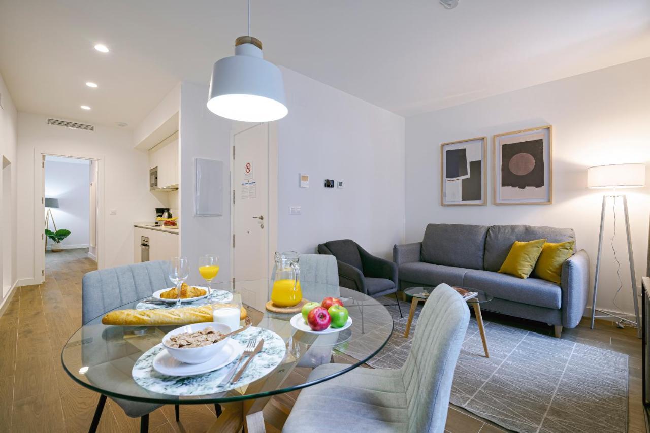 Feelathome Castilla Apartments Madrid Eksteriør bilde
