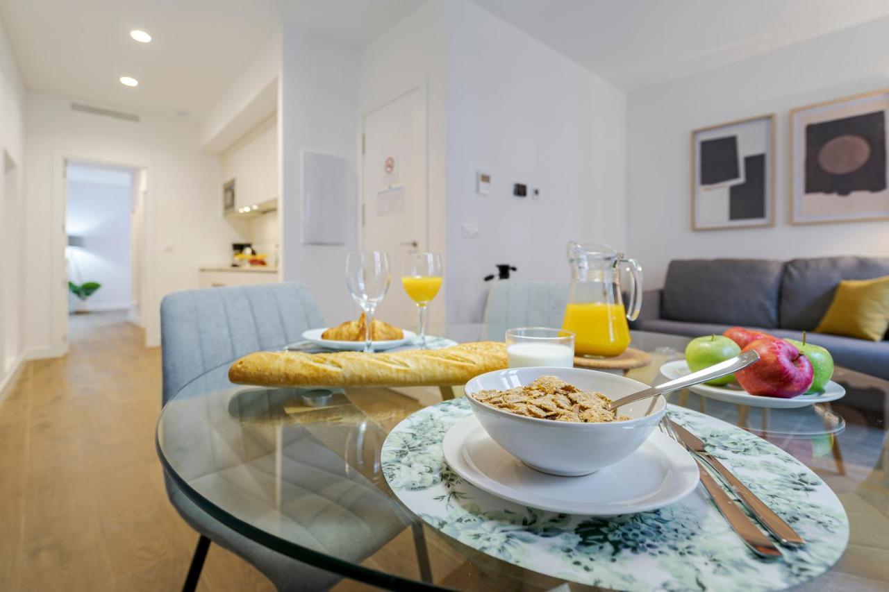 Feelathome Castilla Apartments Madrid Eksteriør bilde